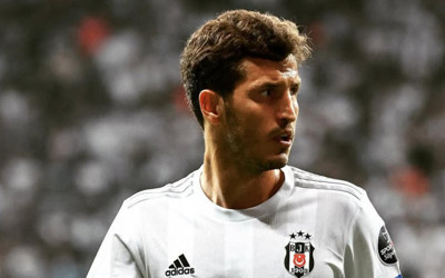 Salih Uçan Süper Lig ekibine imza attı! Beşiktaş'tan ayrılmıştı
