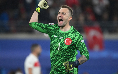 Fenerbahçe’de planlar altüst oldu! Mert Günok’tan kötü haber