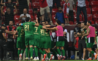 Amed lige 3-0’lık galibiyetle başladı