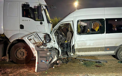 Hatay’da feci kaza: 1 ölü, 14 yaralı