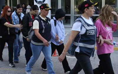 116 milyonluk vurgun! "İnternet altyapısı değişikliği" bahanesiyle dolandırıcılık: Şüpheliler adliyede