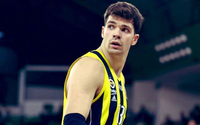 Dallas Mavericks'e transfer olan Tarık Biberoviç Fenerbahçe'ye minnettar