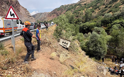 Katliam gibi kaza! Yolcu minibüsü şarampole uçtu, ölü ve yaralılar var