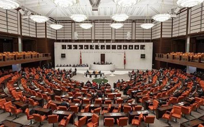 Kulisleri sallayan iddia! İki yeni ittifak mı geliyor? 6 parti düğmeye bastı