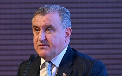 Bakan Bak'tan milli sporcular Feriha Dilhüba Babıroğlu ve Ahmet Emrem'e tebrik mesajı