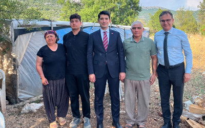 Ahmet Deniz'in örnek başarısı! Çadırda büyüdü, tıp fakültesini kazandı