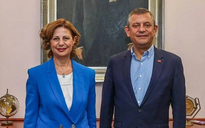 Ayşe Ünlüce CHP’den istifa etti, Yeni Parti’ye katıldı
