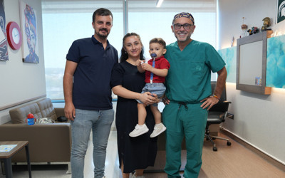 2 yaşındaki Aras’ın nefes alma mücadelesi: Soluk borusundaki darlık balon ve lazerle açıldı