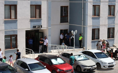 Muğla'da esrarengiz cinayet şüphesi! 2 kişi silahla başlarından vurulmuş halde bulundu