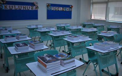 MEB'in ücretsiz ders kitapları okullardaki yerini aldı