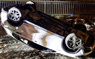 Ümraniye'de şarampole devrilen otomobilin sürücüsü öldü