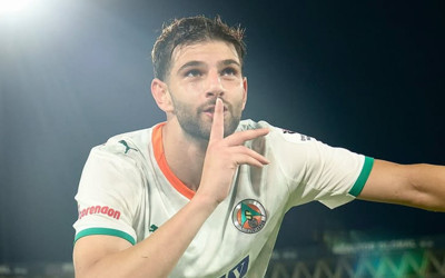 Beşiktaş, Corendon Alanyaspor'dan Ümit Akdağ'ı transfer etti