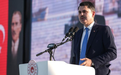 Bakan Kurum: 16 milyon metreküp dip çamurunu 3 yılda çıkaracağız