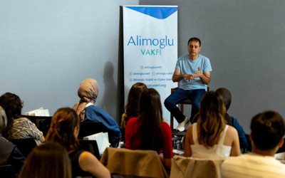Alimoğlu Sağlık ve Eğitim Vakfı ile iş deneyimiyle kariyer yolculuğuna ilk adım