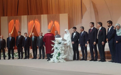 Ahmet Davutoğlu'nun oğlunun düğününe siyaset dünyasından çok sayıda isim katıldı
