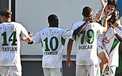 Çaykur Rizespor, 10 kişi kalmasına rağmen kazandı