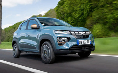 1 milyon TL’lik otomobil dönemi başlıyor! Piyasayı sarsacak Dacia Türkiye'ye geliyor