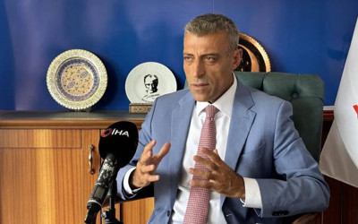 İsim krizi büyüyor! Yeni Parti'den 'Birleşelim' teklifi