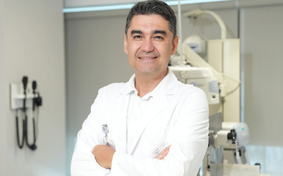 Medipol uyardı! Gözdeki kızarıklık ülser habercisi olabilir