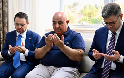 Adalet Bakanı Akın Gürlek'ten Adana'da şehit ailesine ziyaret