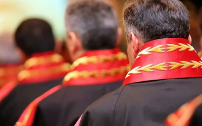 Görevden uzaklaştırılan Savcı Türkşad Kunthan Uçuk'a yurt dışına çıkış yasağı
