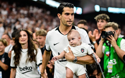 Futbolu bırakmıştı! Necip Uysal yeni kariyeri için ilk adımı attı