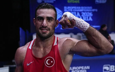 Milli boksör Emrah Yaşar, Avrupa Şampiyonası'nda finale yükseldi