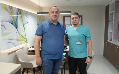 Medipol’de mucize gibi yaşam! 15 yıldır kolunda taşıdığı dev kitleden ablasyonla kurtuldu