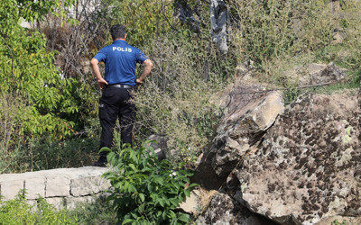 Kayseri'de 3 yaşındaki çocuk babasının kucağındayken ağır yaralandı
