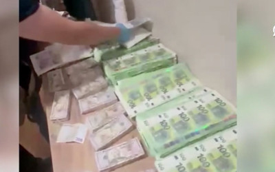Fatih'te sahte para operasyonu! Evden çıkanlar şaşkına çevirdi