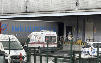 Esenyurt'ta market deposunda feci ölüm: Sıkışarak can verdi
