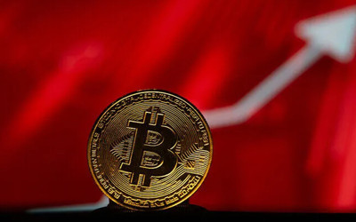 Kripto para piyasasında hareketlilik! Bitcoin'de inanılmaz yükseliş