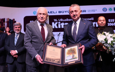 Türkiye’nin en büyük kitap fuarı Kocaeli’de kapılarını açtı