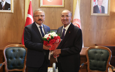 Bekir Bozdağ, TBMM Başkanvekilliği görevini Yusuf Beyazıt'a devretti