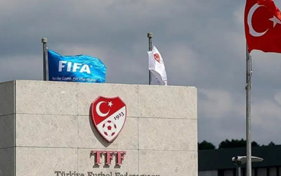 Türk futbolunda soruşturmalar sonrası gözler TFF'de! Süper Lig ertelenecek mi, geçmiş şampiyonluklar silinebilir mi?