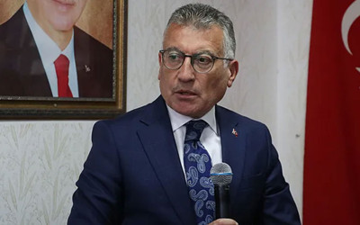 Abdullah Güler iftiracı Ümit Özlale'ye 'inşallah utanır' diyerek eşinin tweetiyle cevap verdi