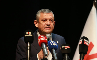 Özgür Özel'den çok konuşulacak "İBB" çıkışı: Yakarım kendimi