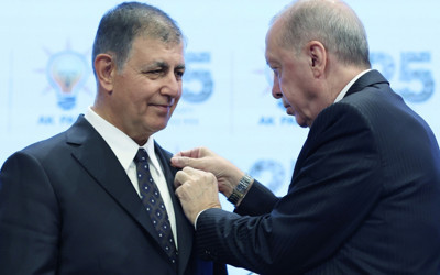 Cemil Tugay AK Parti'ye katılım sürecini başlatan görüşmeyi bizzat açıkladı