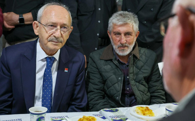 Kemal Kılıçdaroğlu'ndan Ahmet Türkoğlu'nun ailesine ziyaret