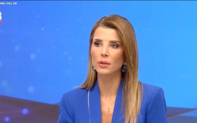 O filmi ekrana verdiler! Kayyım atanan Halk TV'de yayının durdurulduğu an