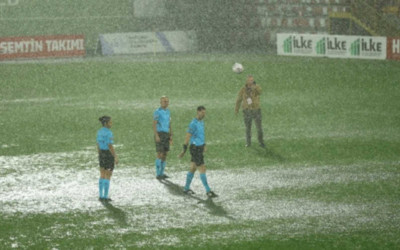 Ümraniyespor - Boluspor maçı ertelendi!