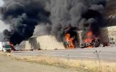 Siirt'te korkunç kaza! Seyir halindeki araç patladı