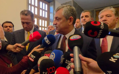 Özgür Özel'den Akın Gürlek'in tapularına ilişkin yeni açıklama