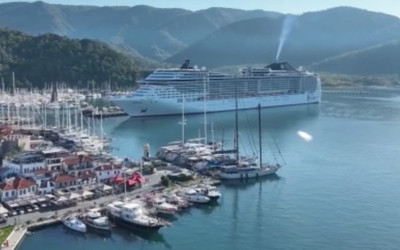 3 bin 710 turist geldi! Marmaris'e "MSC Divina" kruvaziyerine bakan bir daha baktı