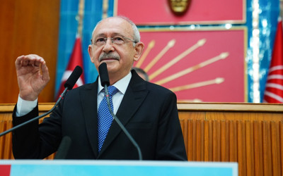 Kılıçdaroğlu, CHP Grup toplantısında Hüdayi Vakfı'nın gündem olan bildirisini okudu