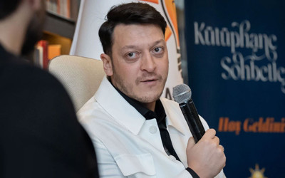 Mesut Özil, FIFA'ya seslendi: Herkese eşit davranın!