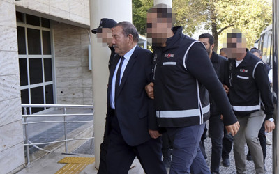 Milas Belediye Başkanı Fevzi Topuz ve oğlu tutuklandı