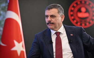 1 ayda 8 ülkeden 63 şüpheli Türkiye’ye iade edildi! Bakan Çiftçi’den suçlulara net mesaj