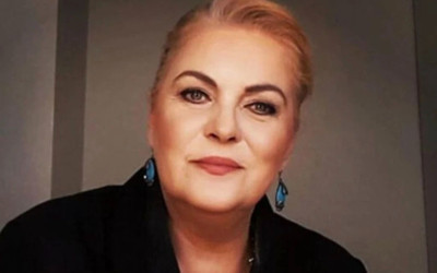 Nurseli Ediz'den oyunculuk çıkışı! Hande Erçel ve Kıvanç Tatlıtuğ hakkında bakın ne dedi...