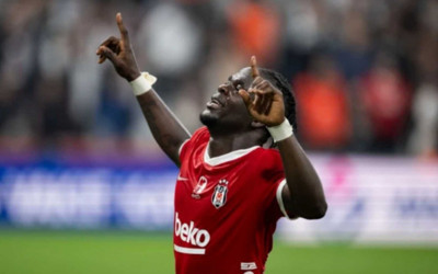 Junior Olaitan, gollerine devam ediyor